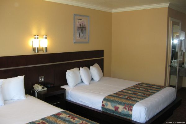 COUNTRY INN SONORA (Jamestown)